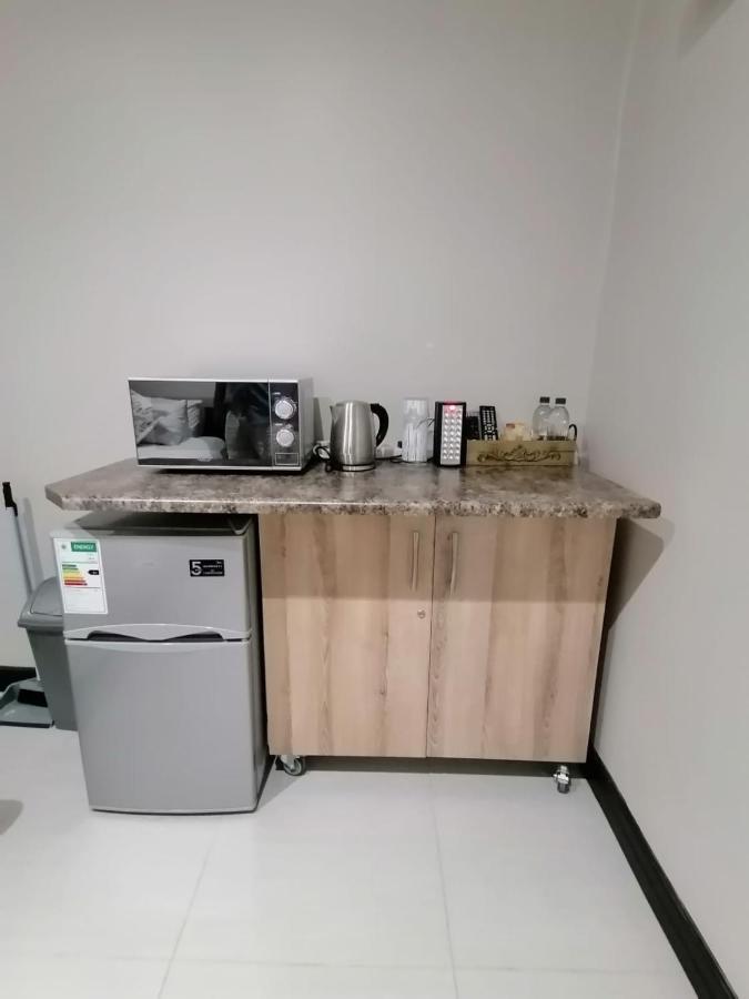 Mi Vida Guesthouse Клерксдорп Экстерьер фото